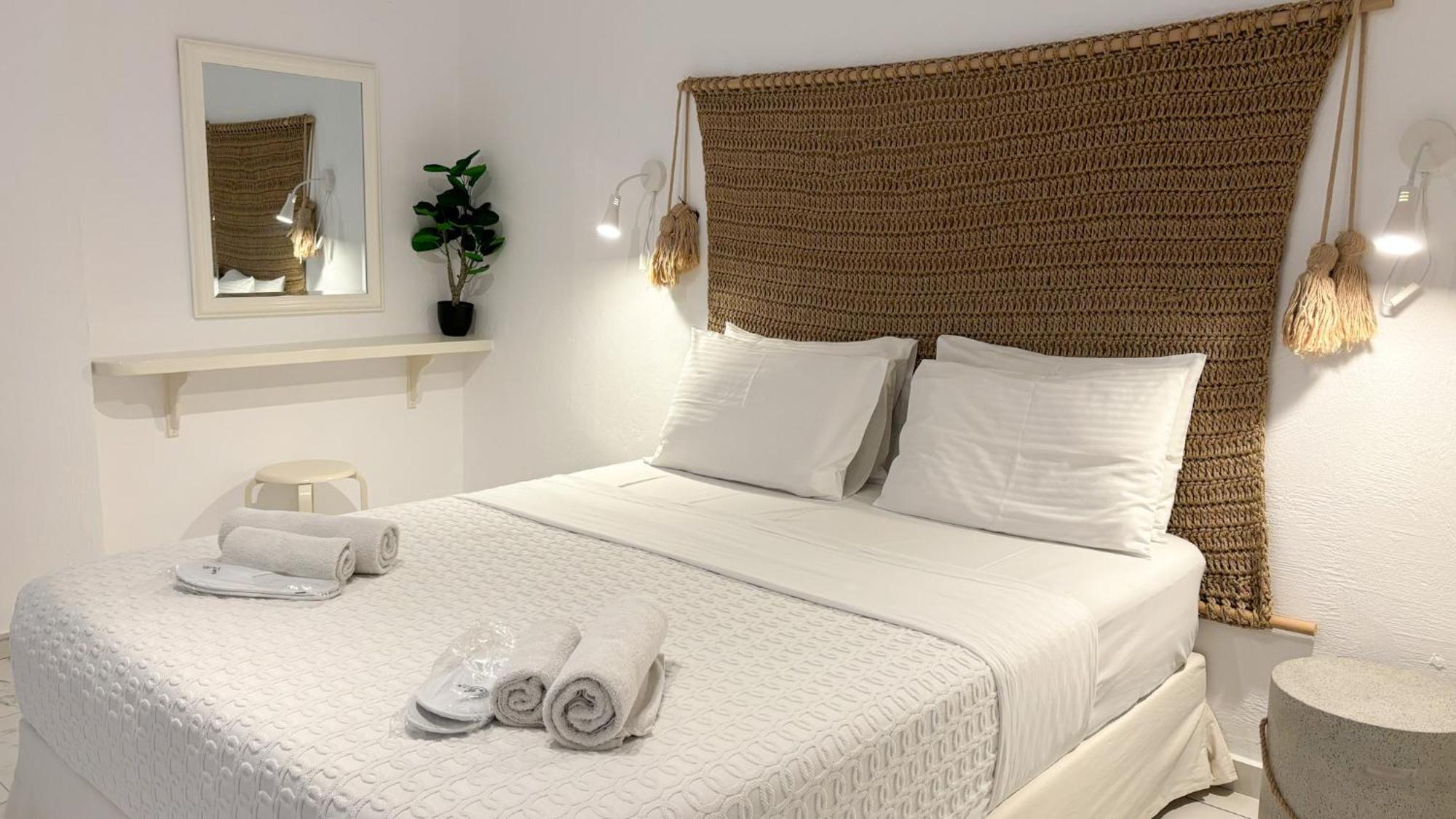 Amperian Mykonos Suites & Villas Mykonos Town Room photo