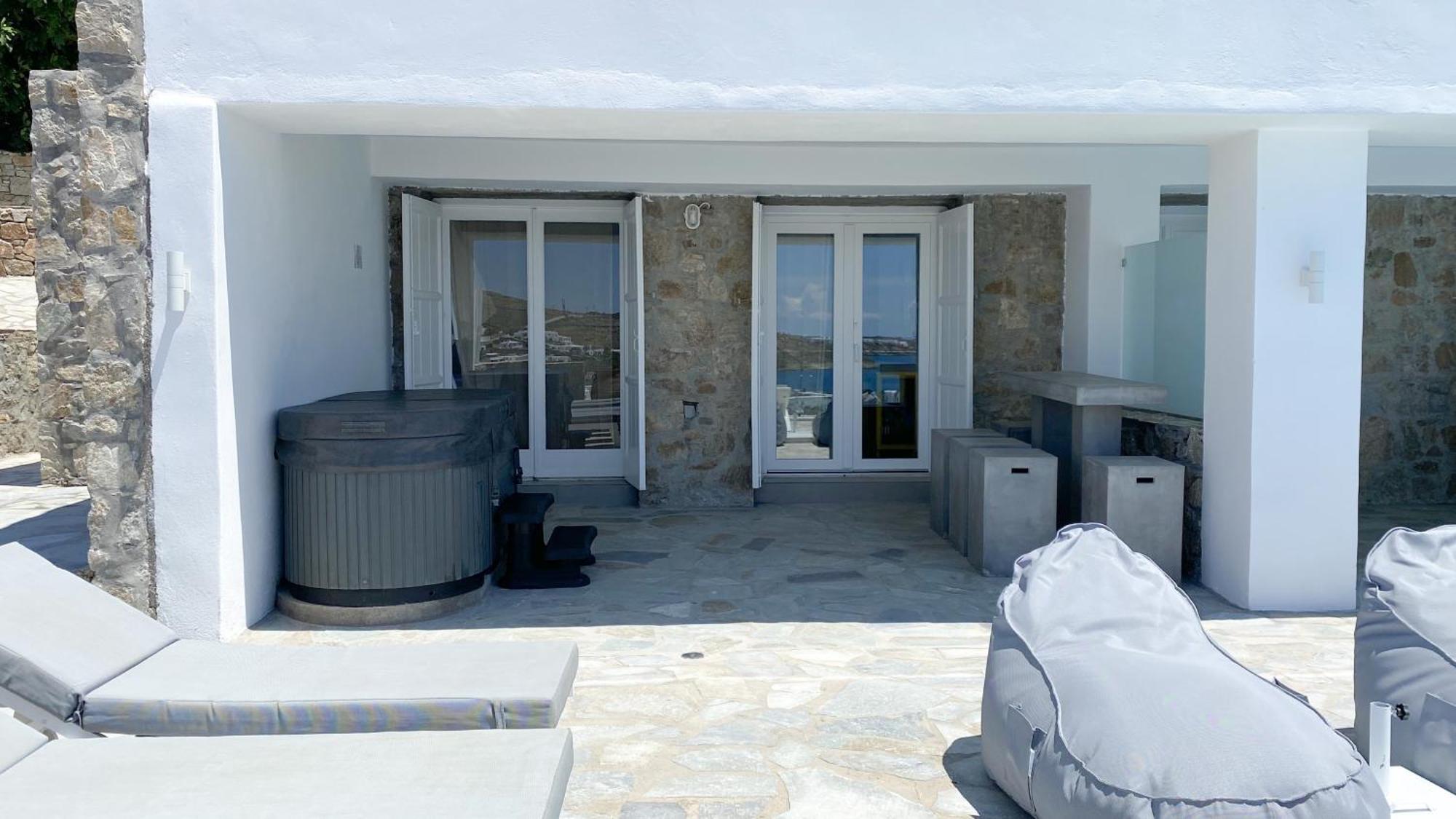 Amperian Mykonos Suites & Villas Mykonos Town Room photo